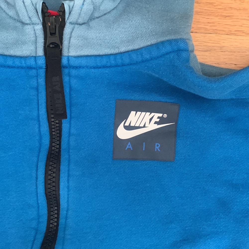 Boys Nike Sweatshirt - Picture 2 of 8